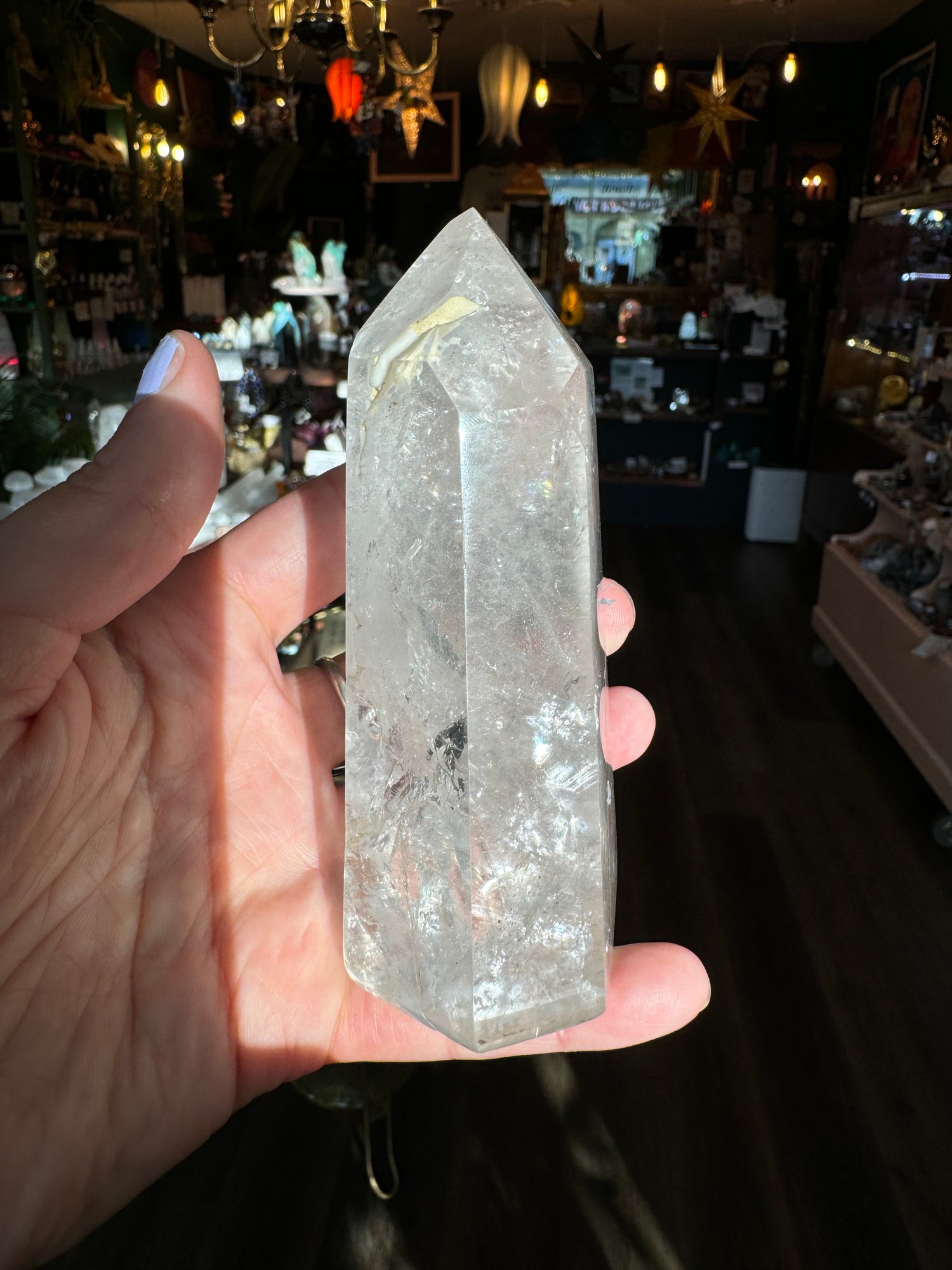 Clear Quartz Tower 389 g - Moon Room Shop and Wellness