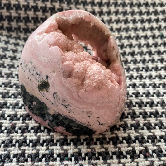 Rhodonite Freeform- Peru- 287 g - Moon Room Shop and Wellness
