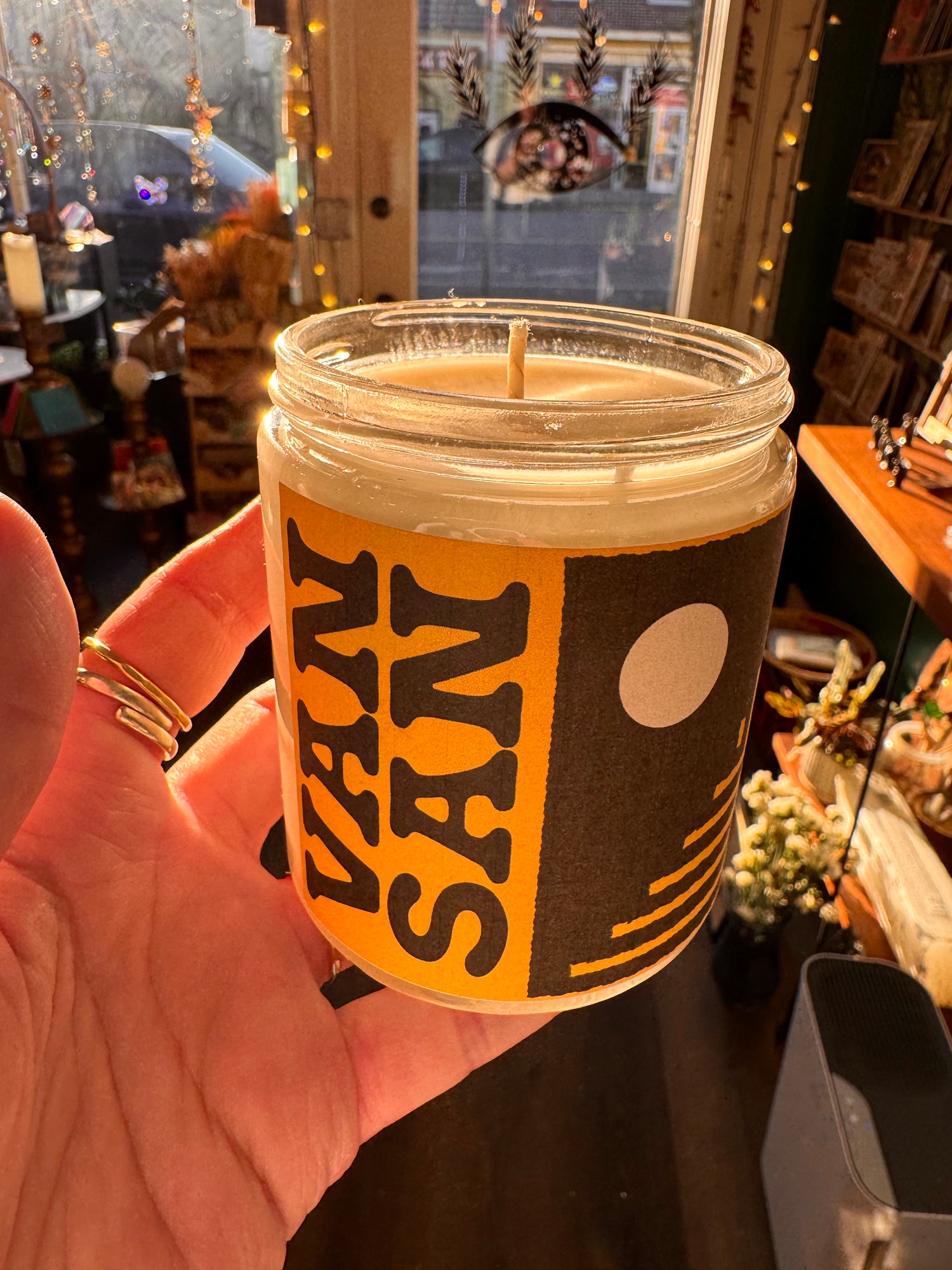 Van San Soy Candle - Moon Room Shop and Wellness