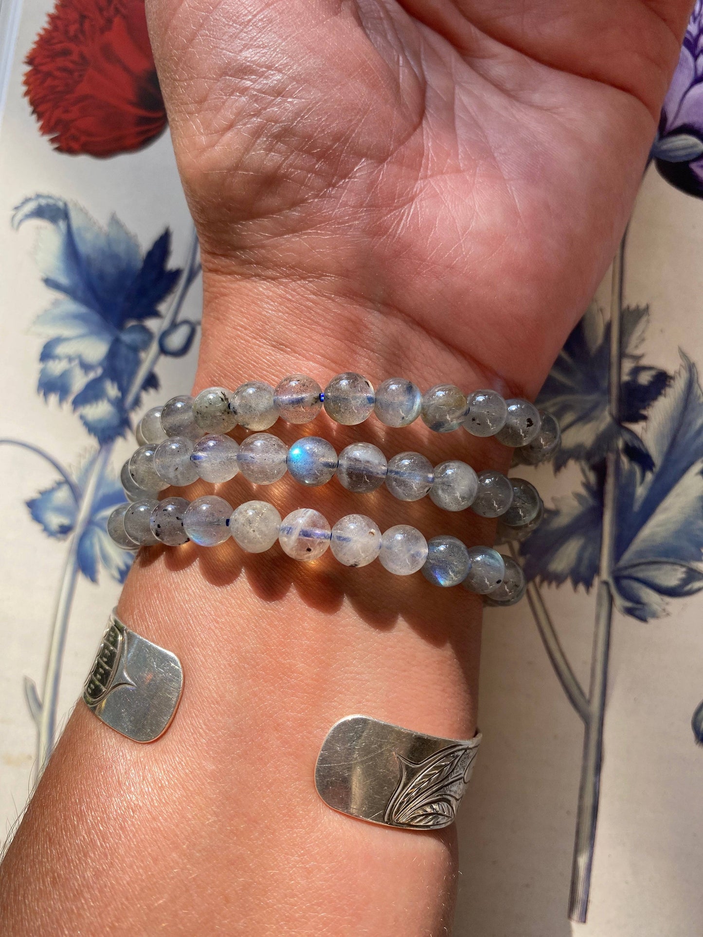 Labradorite Stretch Bracelet - Moon Room Shop and Wellness