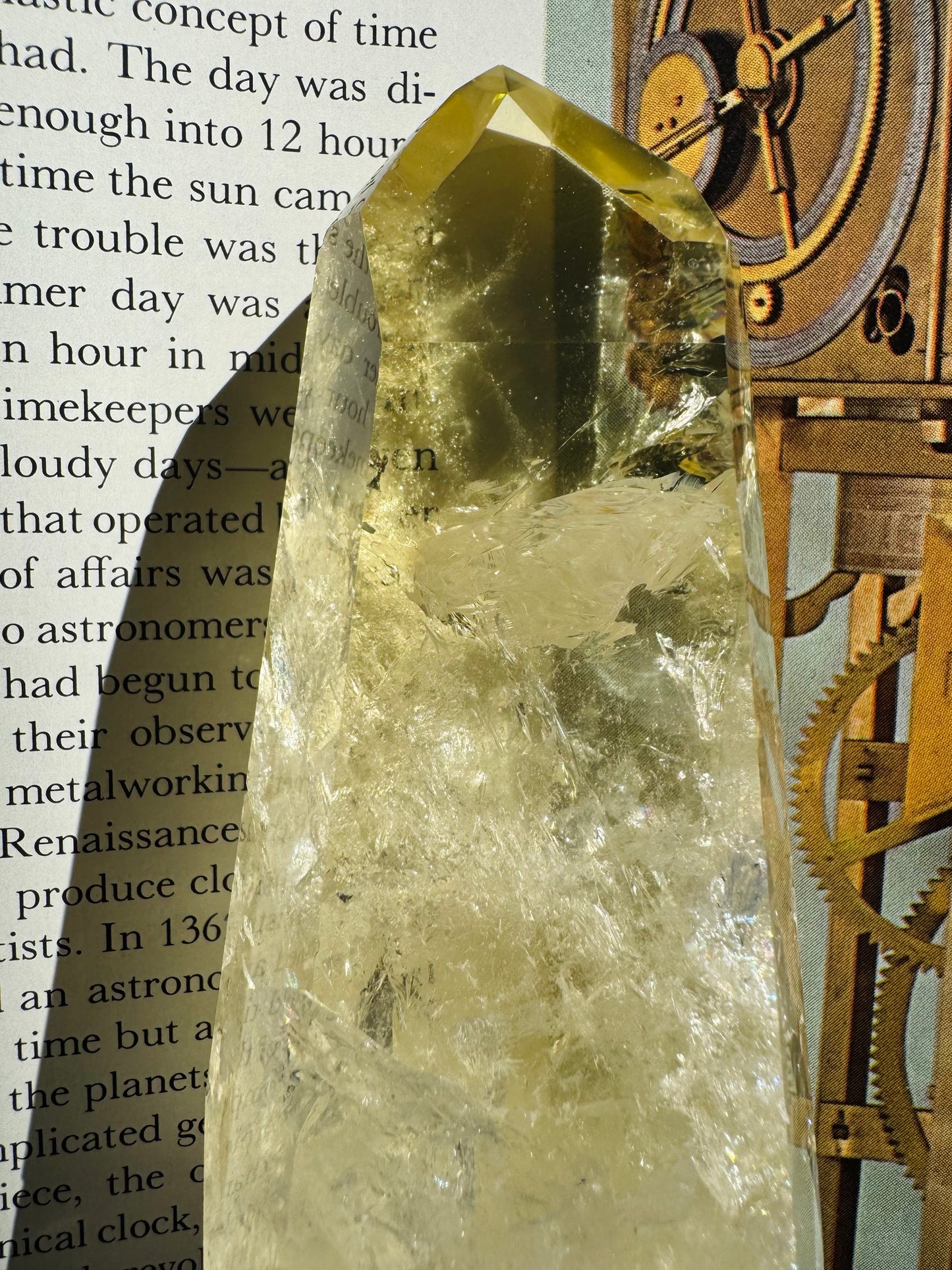 Lemon Quartz Tower 204 g  Brazil Gorgeous - Moon Room Shop and Wellness