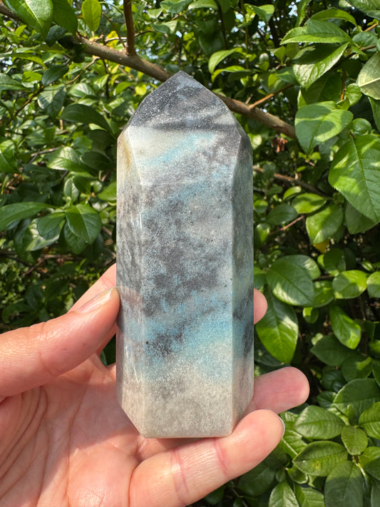 Trolleite Tower 374g - Brazil- - Moon Room Shop and Wellness