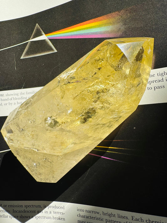 Lemon Quartz Tower 212 g  Brazil Gorgeous - Moon Room Shop and Wellness