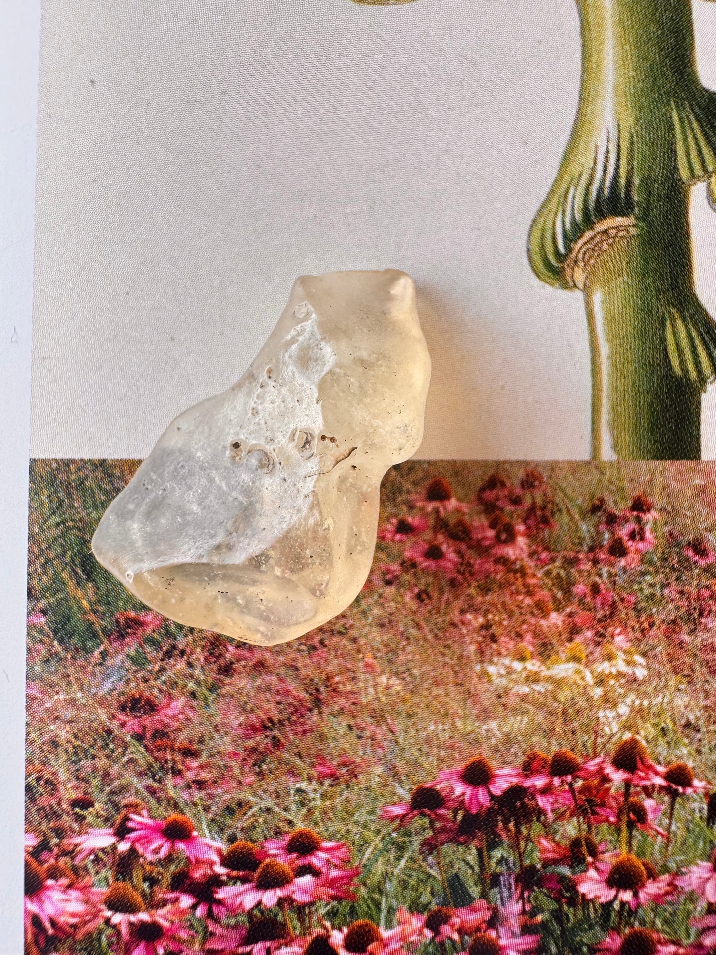 Libyan Desert Glass Tektite 3.5 gram - Moon Room Shop and Wellness
