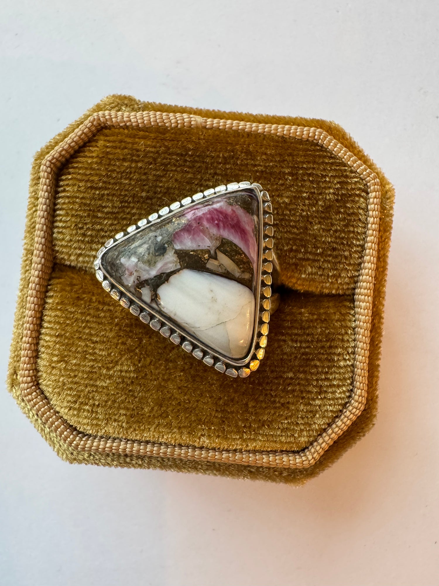 Oyster Sterling Silver Ring Size 7 - Moon Room Shop and Wellness