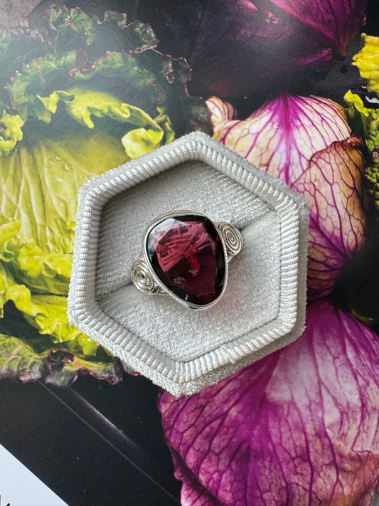 Garnet Faceted Sterling Silver Ring Size 8 - Moon Room Shop and Wellness