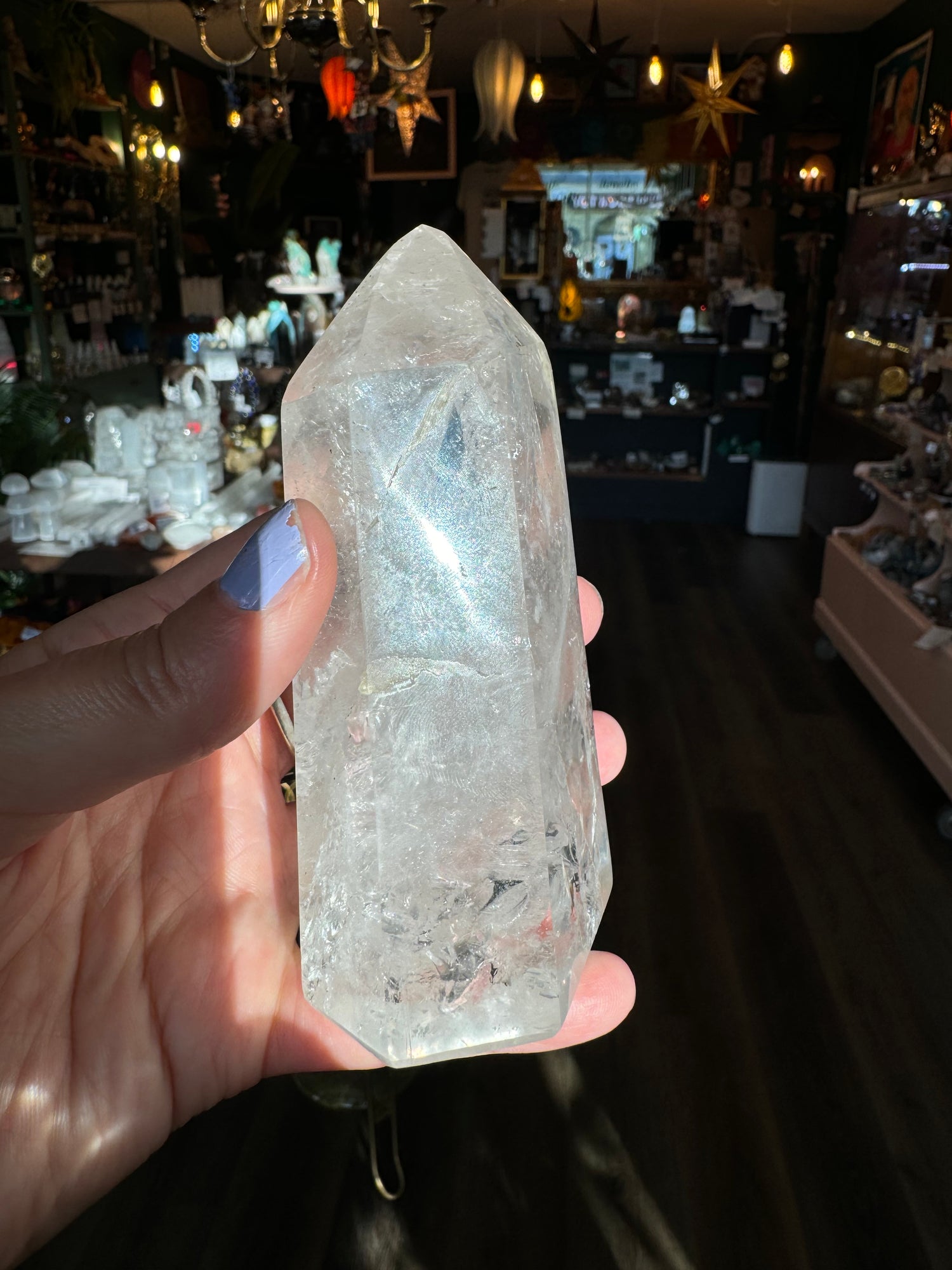 Clear Quartz Tower 389 g - Moon Room Shop and Wellness