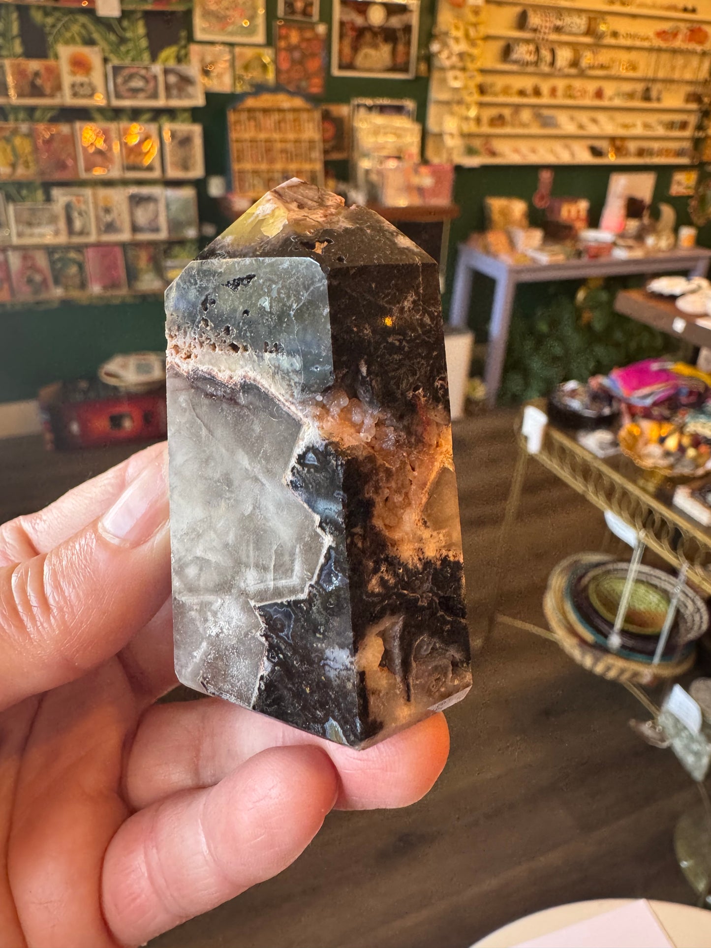 Chalcedony & Druzy Quartz Tower 120 g Brazil