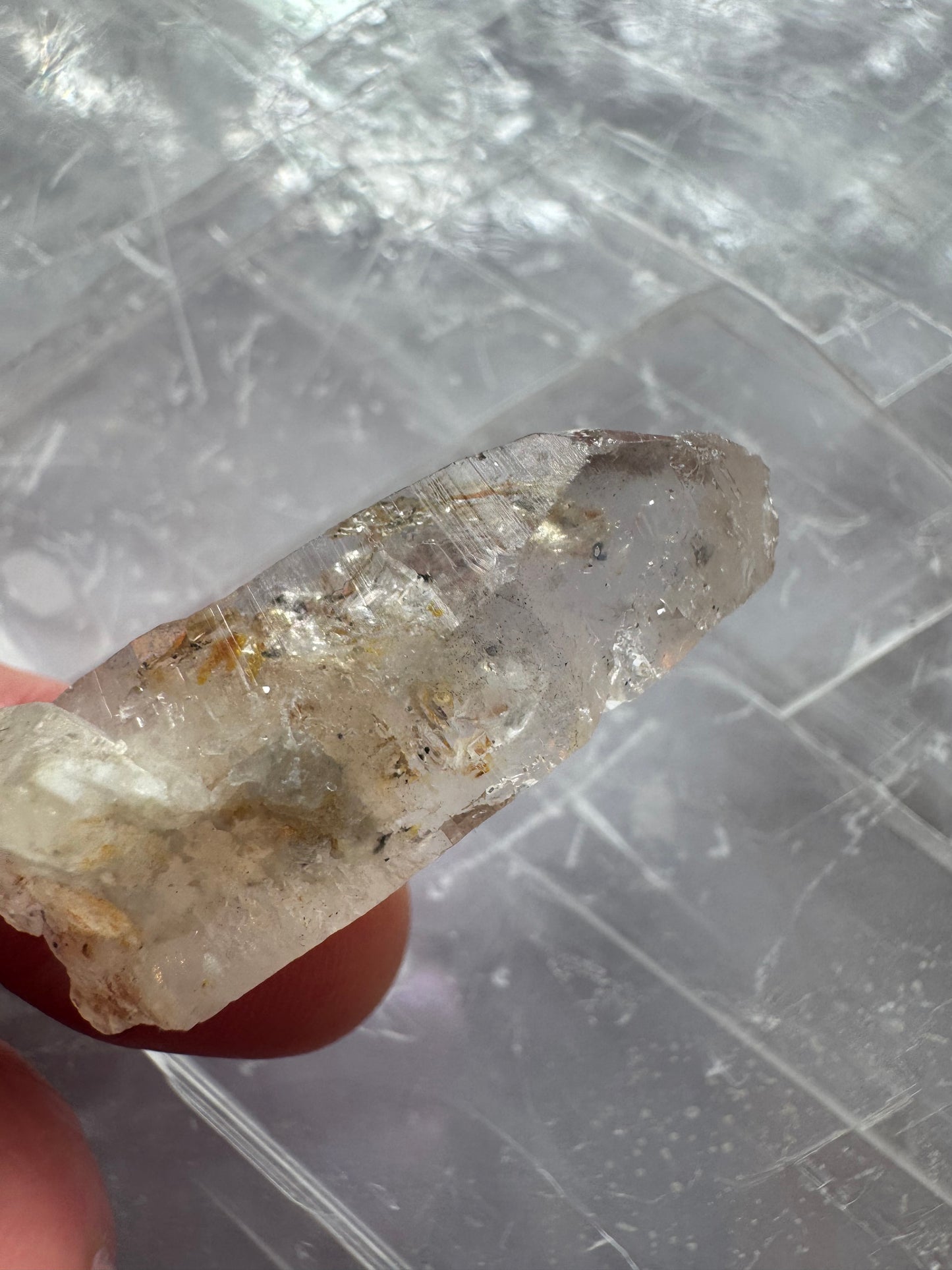 Firefly Petroleum Quartz Specimen 11 g Madagascar UV Reactive - Moon Room Shop and Wellness