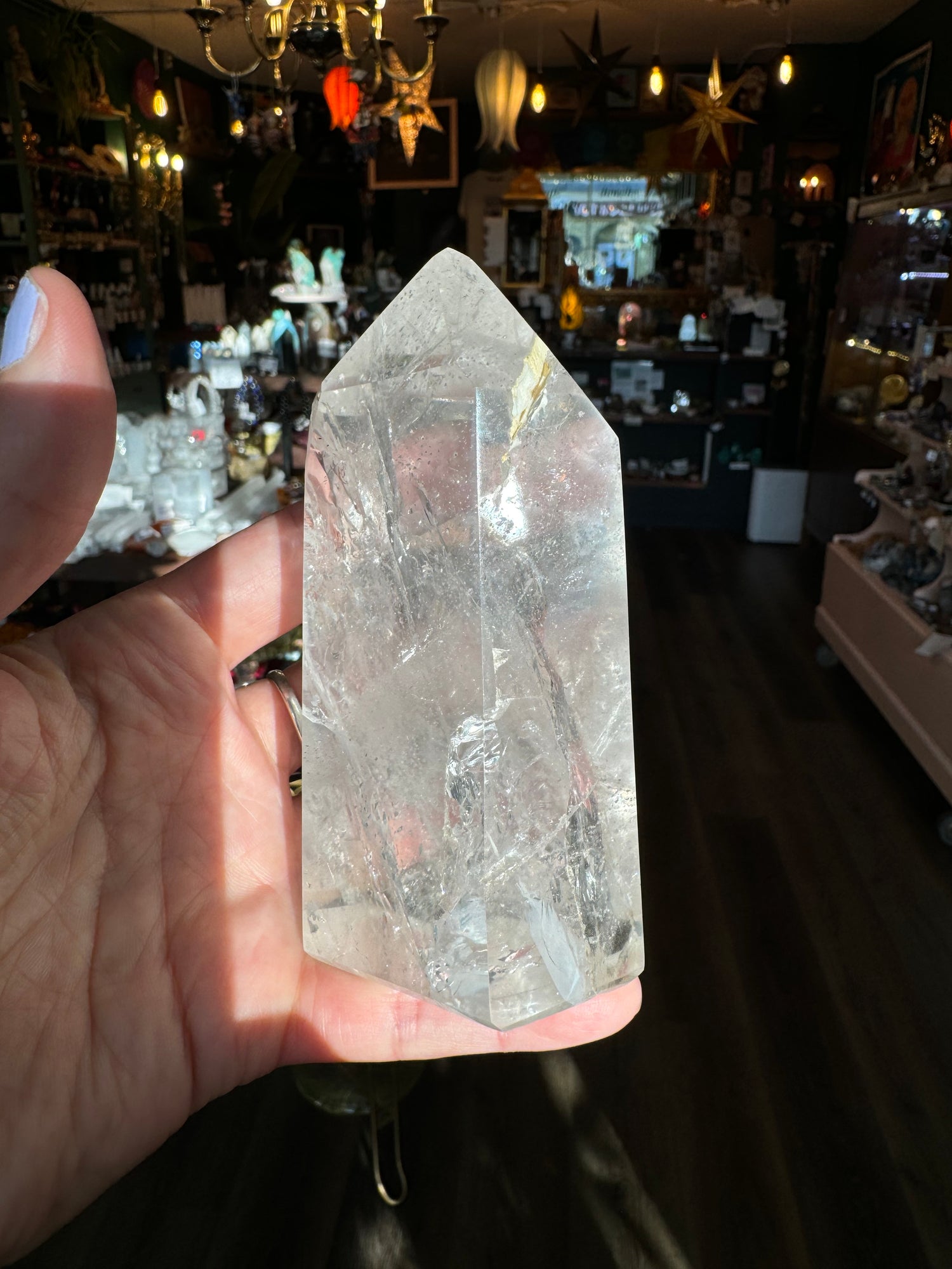 Clear Quartz Tower 389 g - Moon Room Shop and Wellness