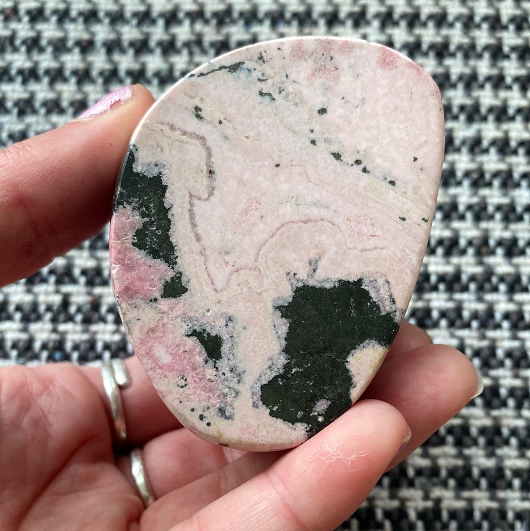 Rhodonite Freeform- Peru- 287 g - Moon Room Shop and Wellness