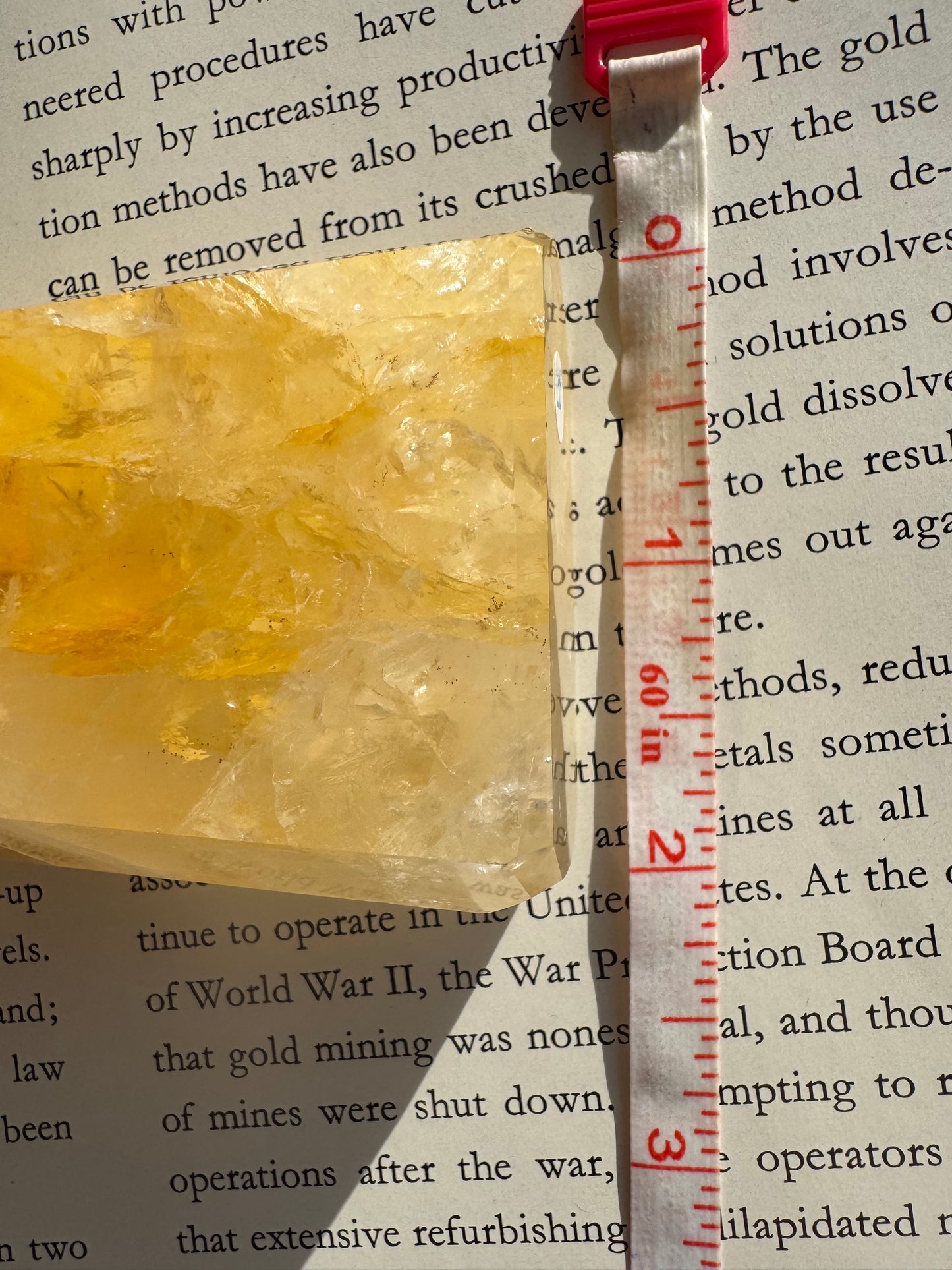 Golden Healer Quartz Tower 290 g Brazil - Divine Beauty