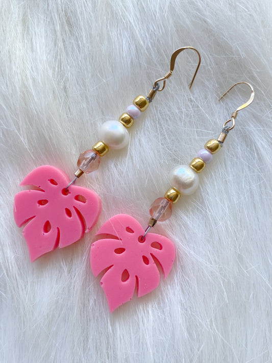 Handmade Hot Pink  Monstera + Pearl & Seed Bead Earrings ✨