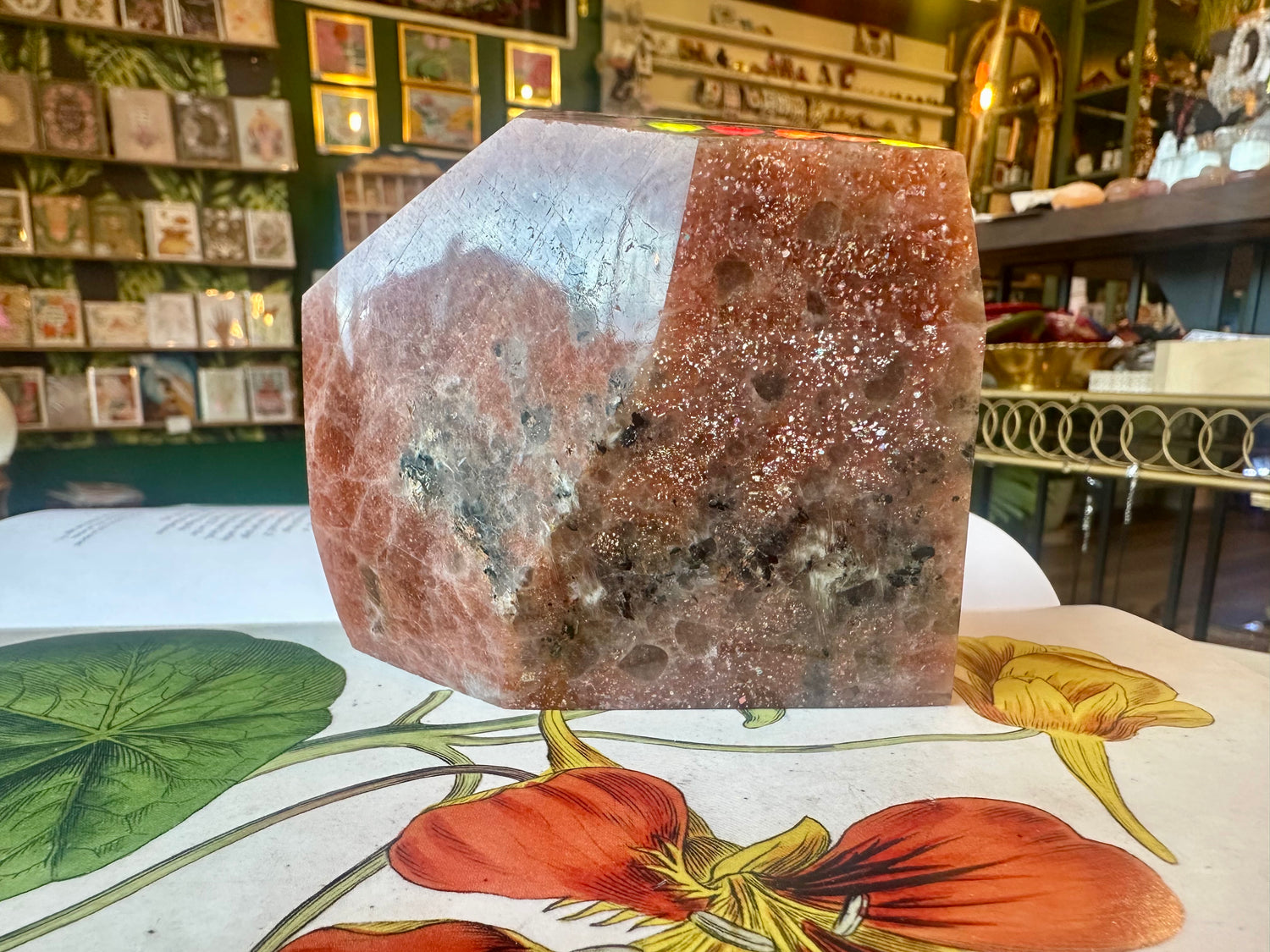 Sunstone Freeform 1.11 lb - Moon Room Shop and Wellness