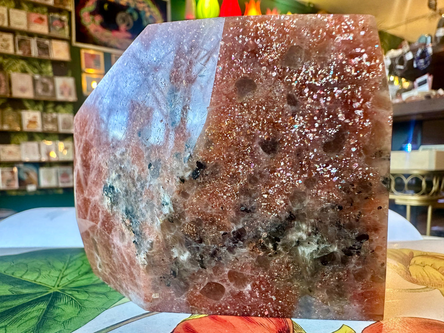 Sunstone Freeform 1.11 lb - Moon Room Shop and Wellness