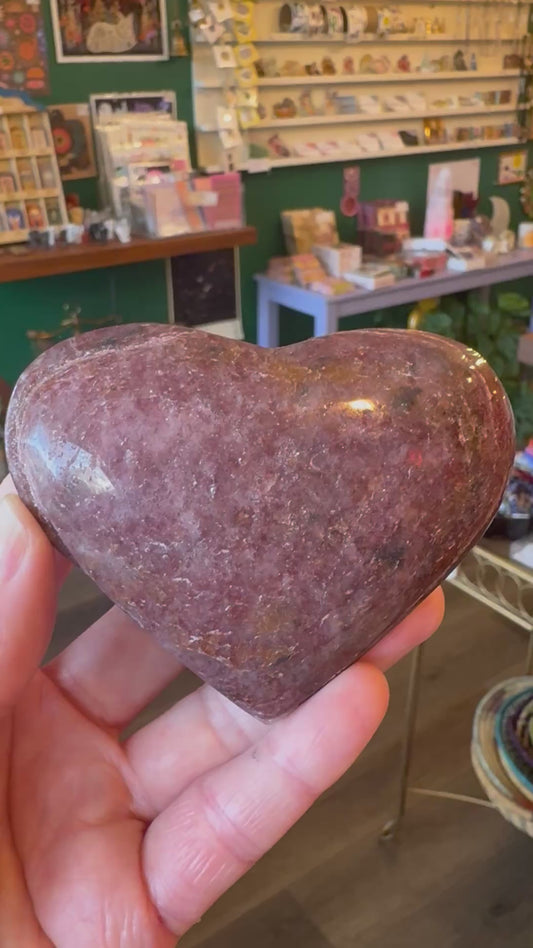 Strawberry Quartz Heart 165 g Brazil
