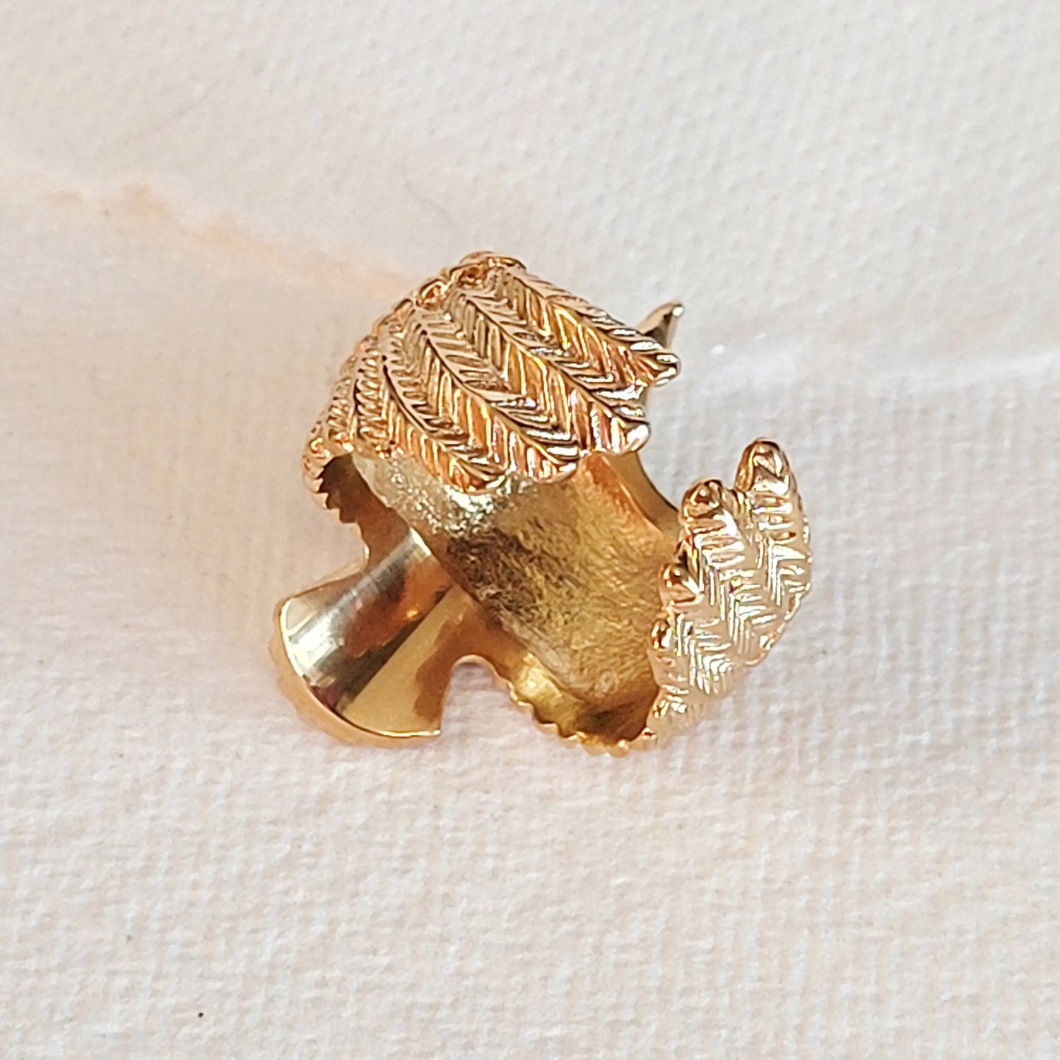 Eagle Ring 18 kt  Gold Plated Size 8 - Moon Room Shop and Wellness